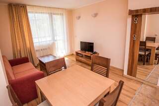 Отель Apart Hotel Orbilux Банско Апартаменты с 1 спальней (для 2 взрослых и 1 ребенка)-3